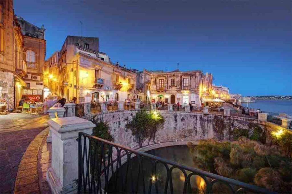 La Mansarda Villa Syracuse Esterno foto